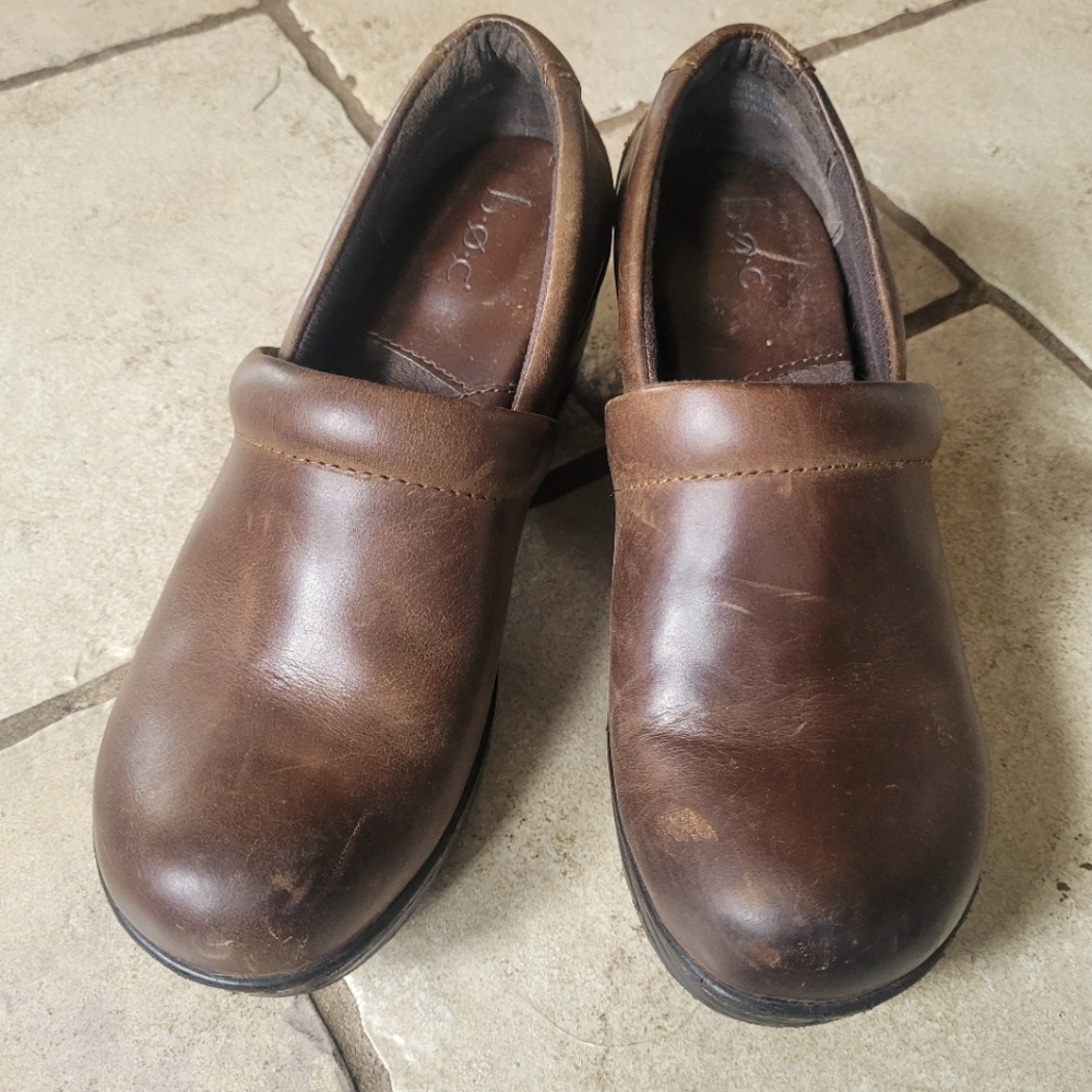 Womens b.o.c. clogs